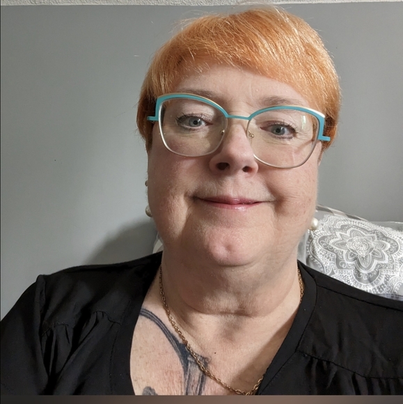 Meet your Posher, Marianne - Picture 1 of 1